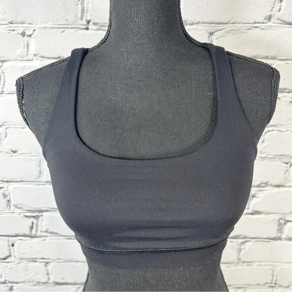lululemon Energy Bra Medium Support Size 4 Black Strappy Back Yoga Gym Workout